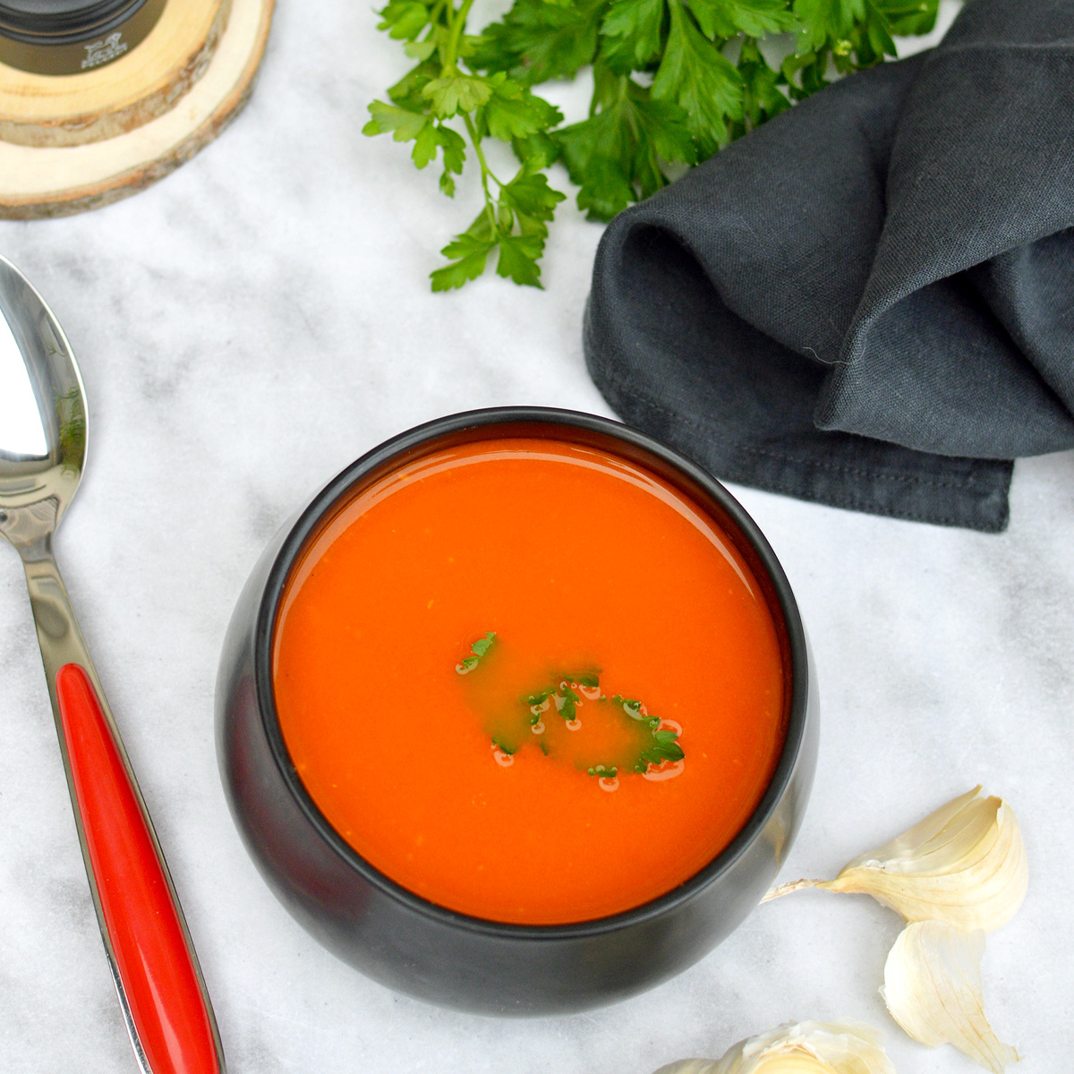 Soupe à la tomate express : Recette de Soupe à la tomate express