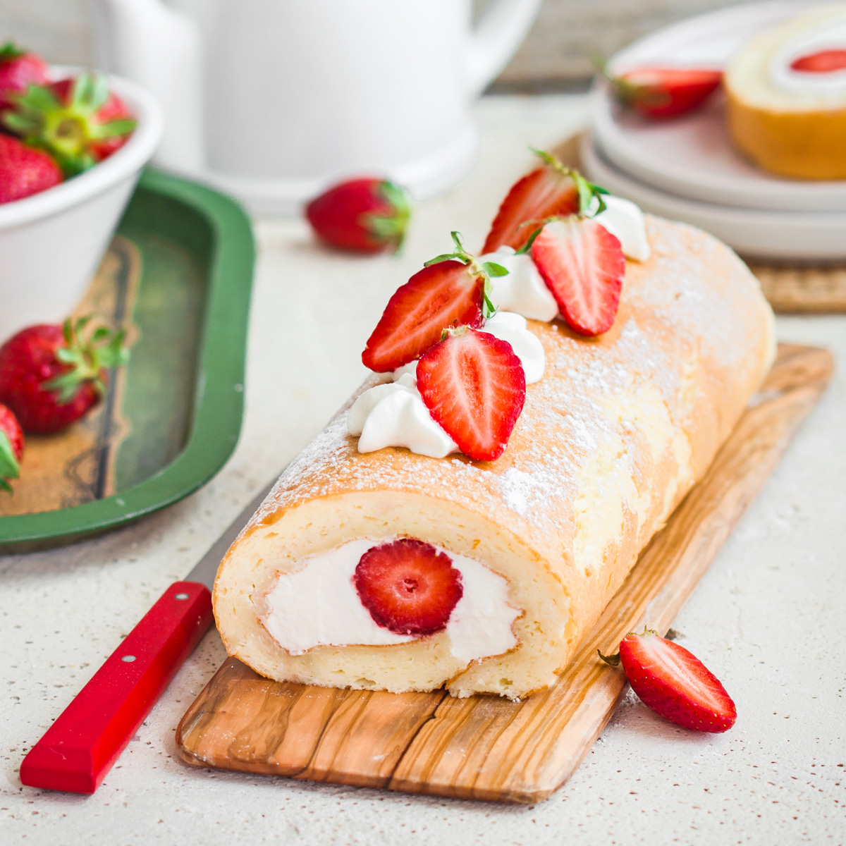 Gateau Roule Aux Fraises Facon Dojima Regilait Gateau Roule Aux Fraises Facon Dojima Regilait